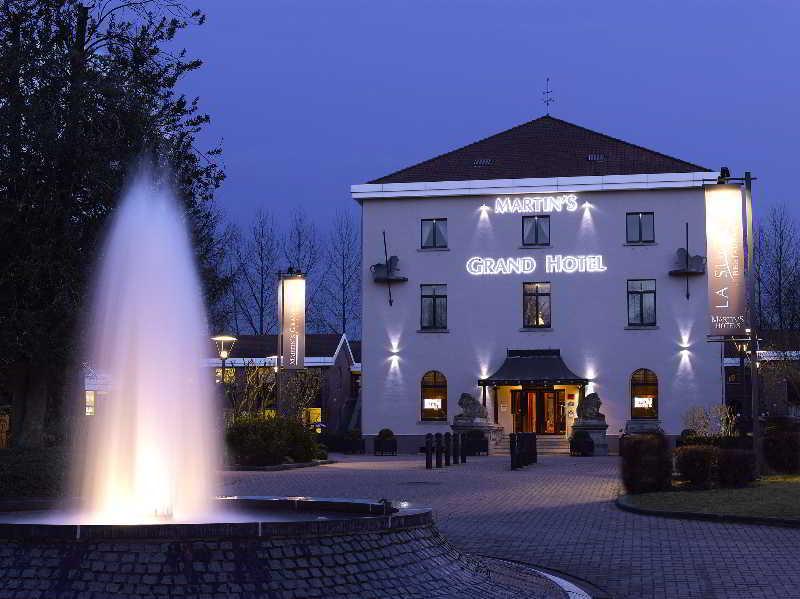 Van Der Valk Waterloo Exterior photo